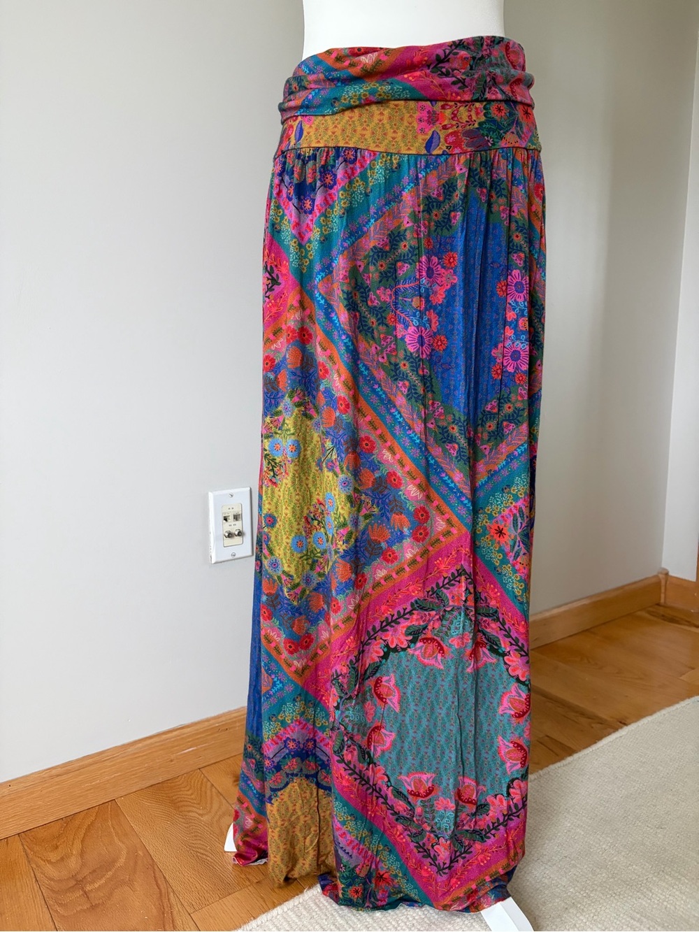 Natural Life Colorful Maxi Skirt XL Floral Boho Jersey Knit Pull On Roll Waist